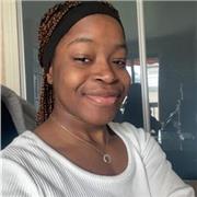 Etudiante disponible pour vous aider dans votre langue préférée